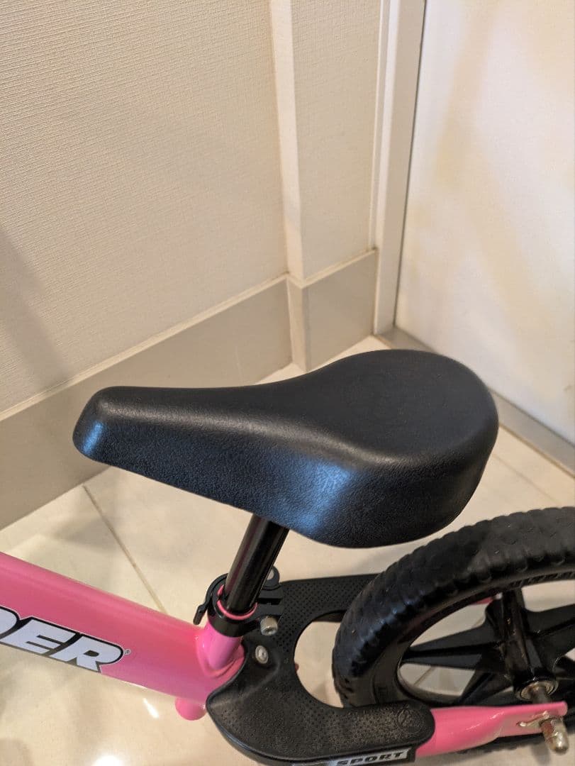 直渡し値引き可】ストライダー STRIDER ピンク