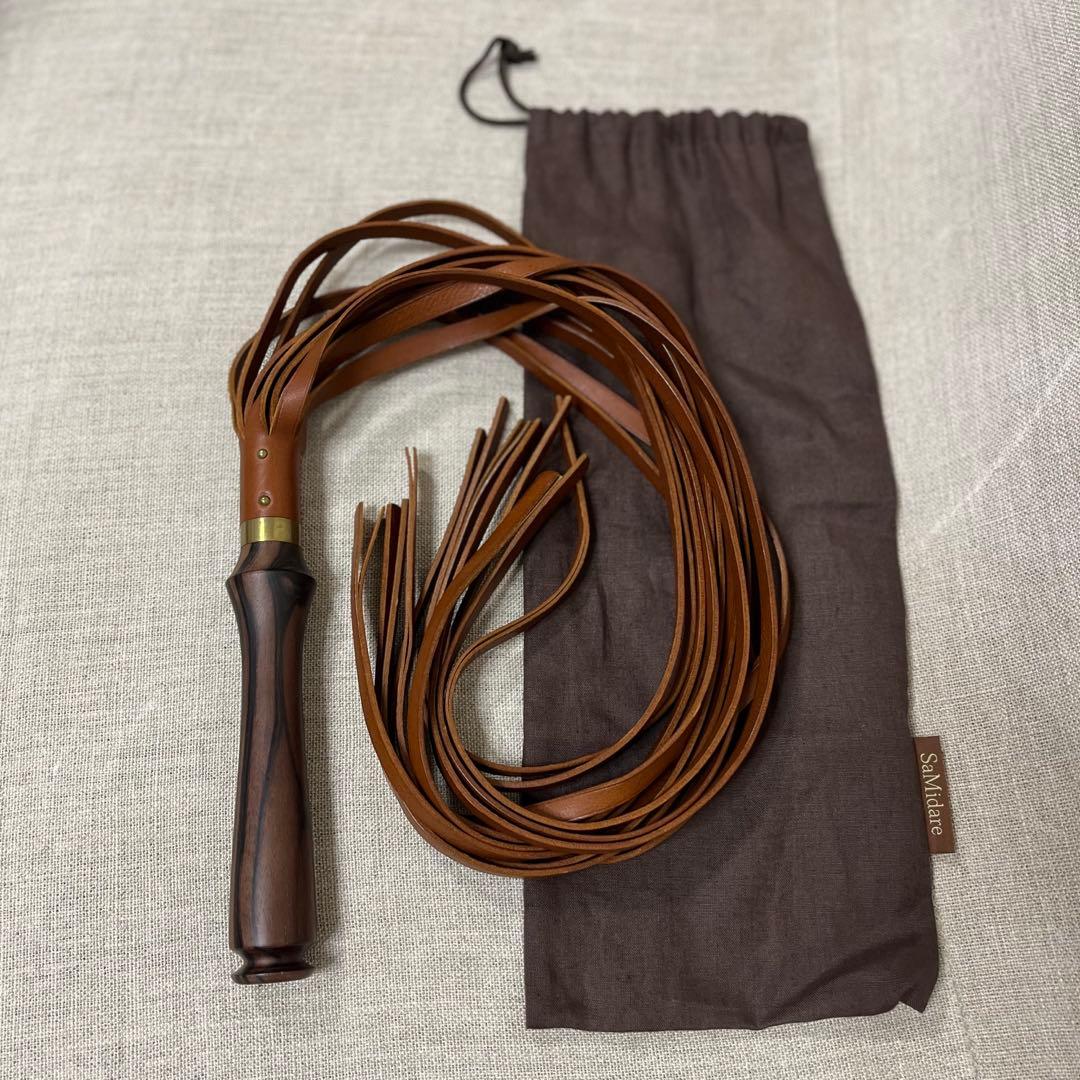 バラ鞭　SaMidare【ほぼ未使用】本革