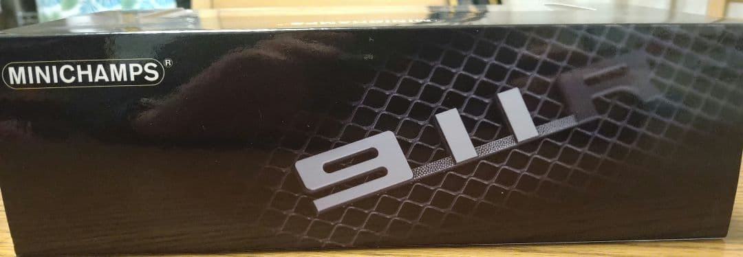 ミニチャンプス アジア特注品 1/43 ポルシェ 911 R 2台セット - メルカリ