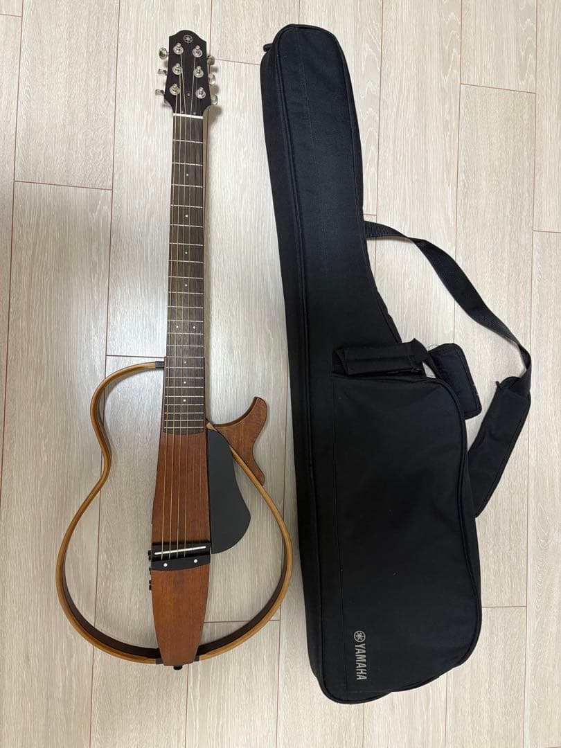 ヤマハ　サイレントギター　SLG200S NT