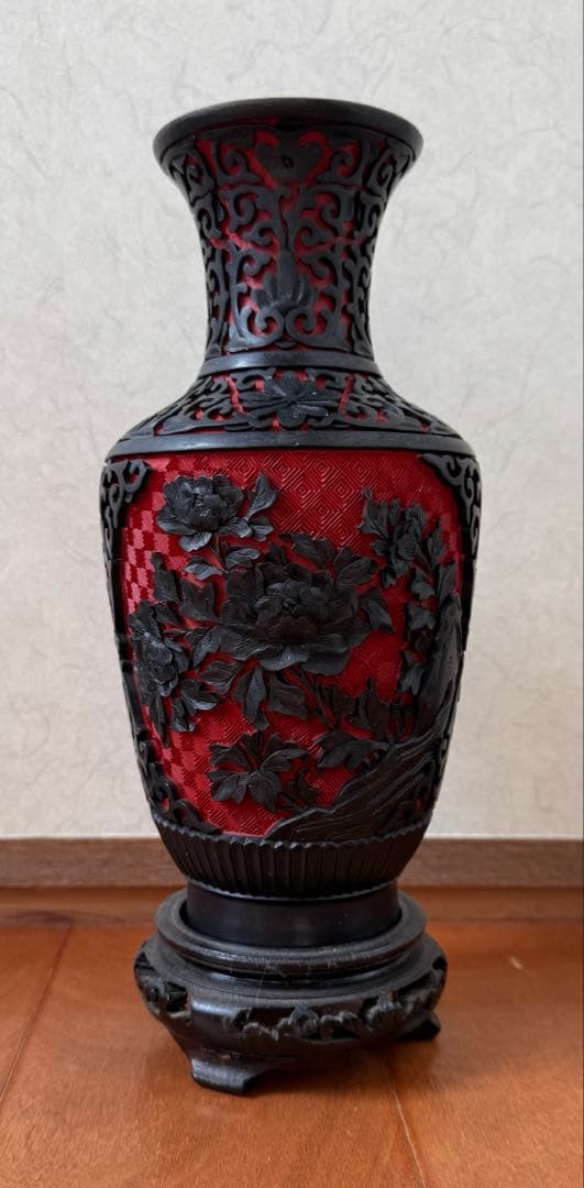 堆黒•堆朱花瓶2個セット 骨董品 細密彫刻 中国美術漆工芸 花台付き