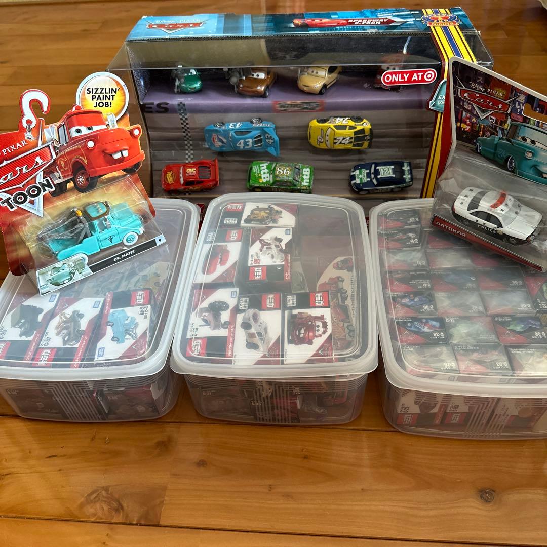 【カーズまとめ売り】トミカ44台　MATEL2台　スピードウェイ9パック