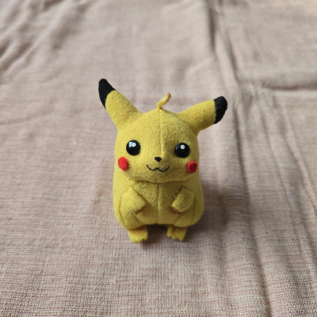 【レトロ ピカチュウ】ピカチュウ ぬいぐるみ