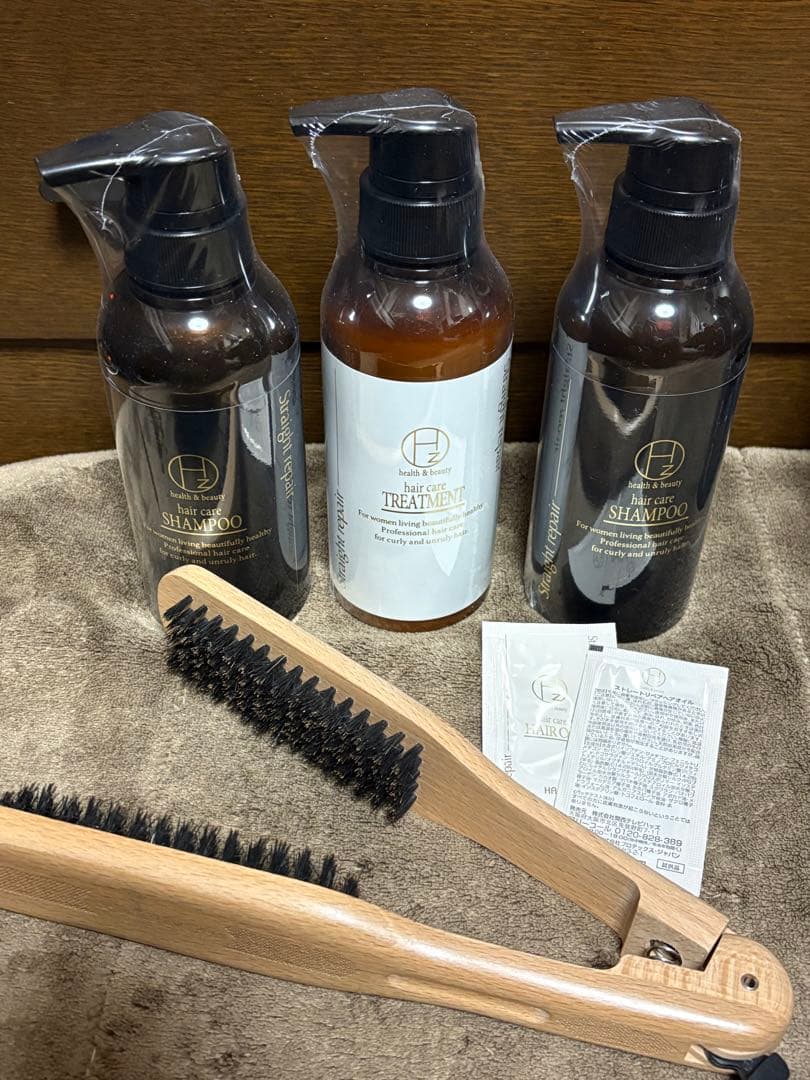 ひろ Ｈz ハッズ　シャンプー・トリートメント、ダブルブラシセット