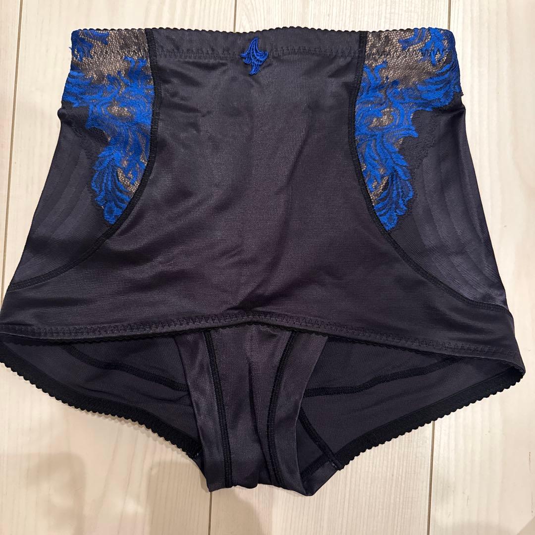 マルコ　カーヴィシャス