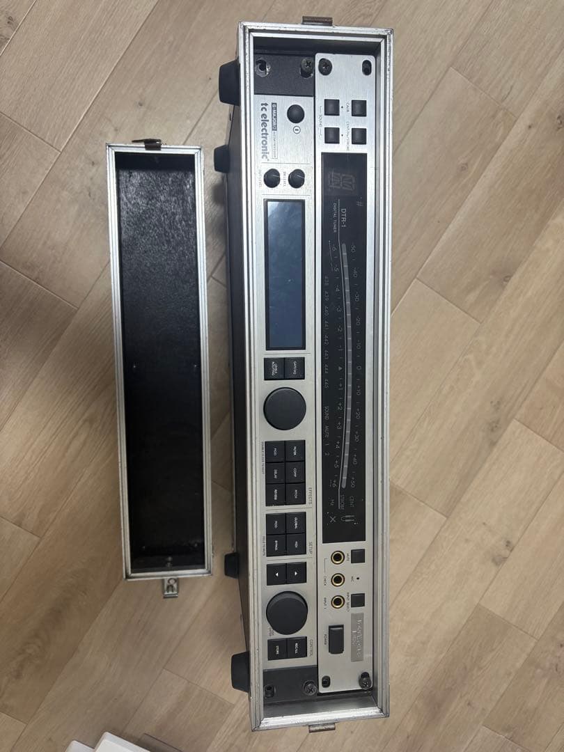 美品　tc electronic G-Major 2 KORG ラックチューナー