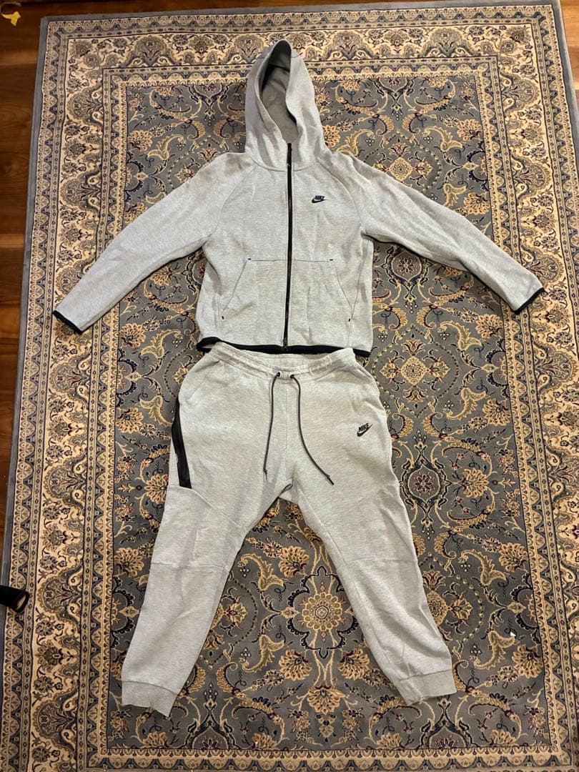 [最終価格早い者勝ち]NIKEテックフリース上M下XL上下セットグレー