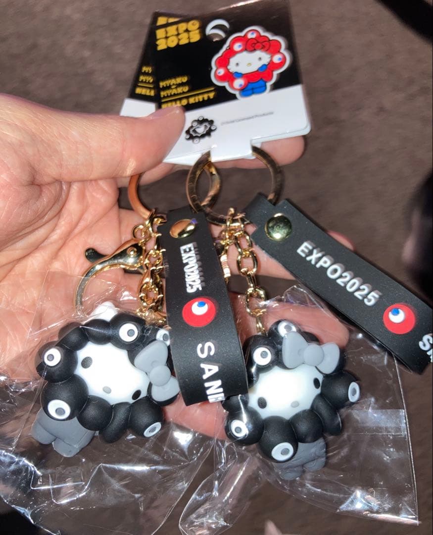 黒ミャクミャク キティ サンリオ コラボ 2個