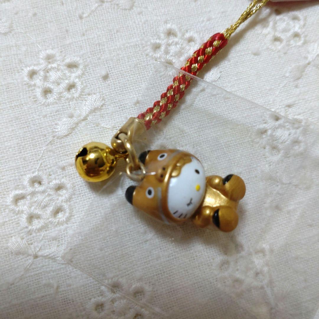 ハローキティ 開運金べこ 福島限定 根付 ストラップ - メルカリ