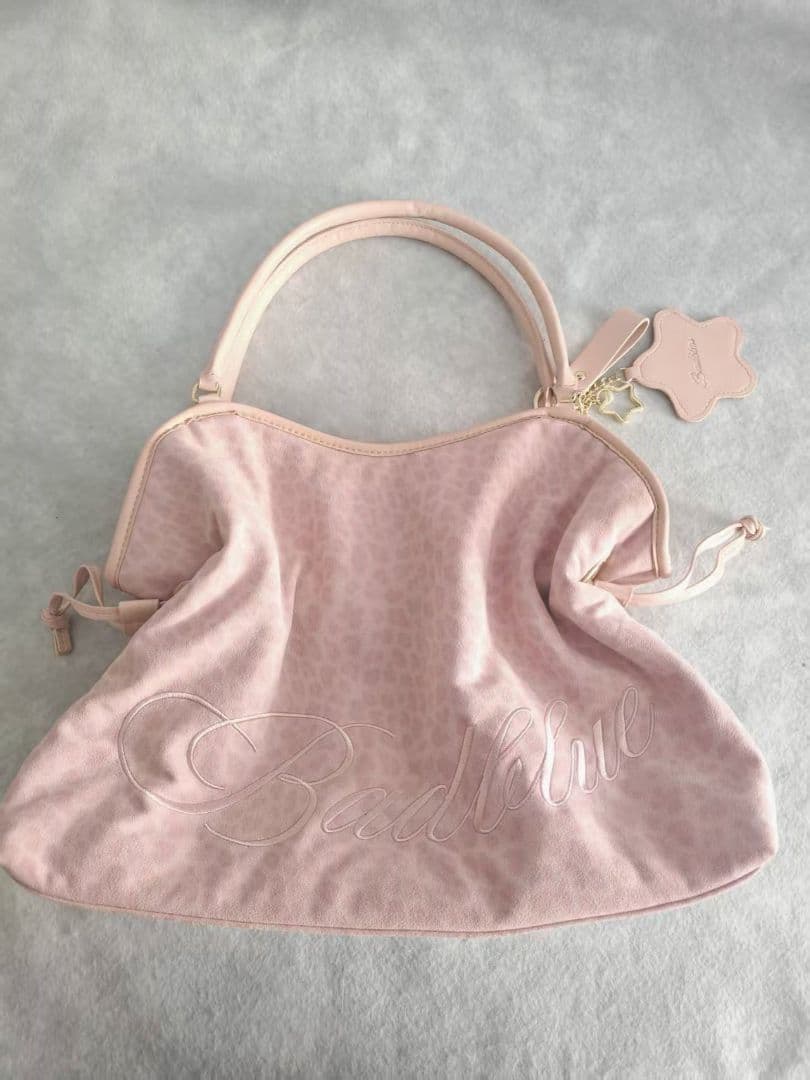 BadBlue ヒョウ柄 トートバッグ ピンク BadBlue レオパード柄 トートバッグ. ピンク - メルカリ