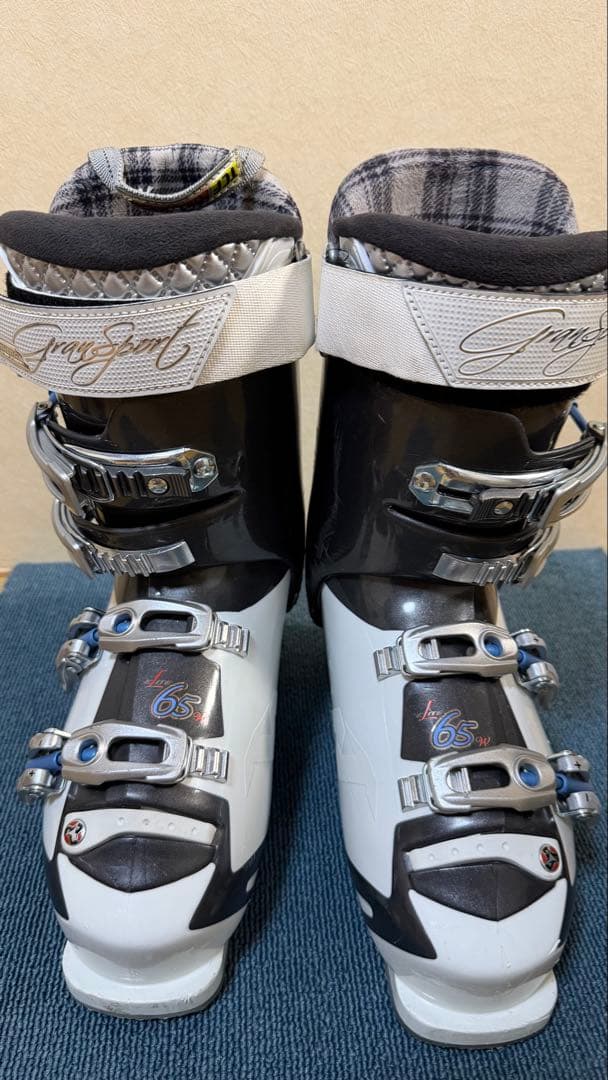 ノルディカ スポーツマシン 65W スキーブーツ 袋付き