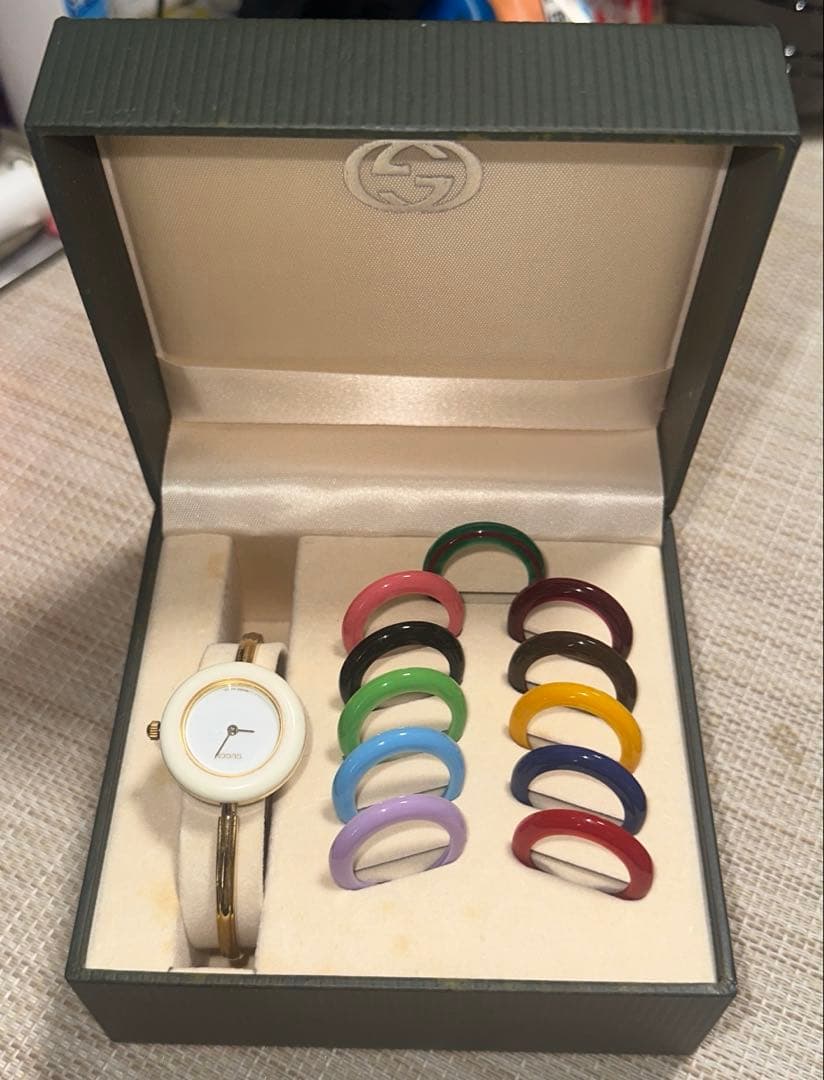 GUCCI グッチ　レディース時計