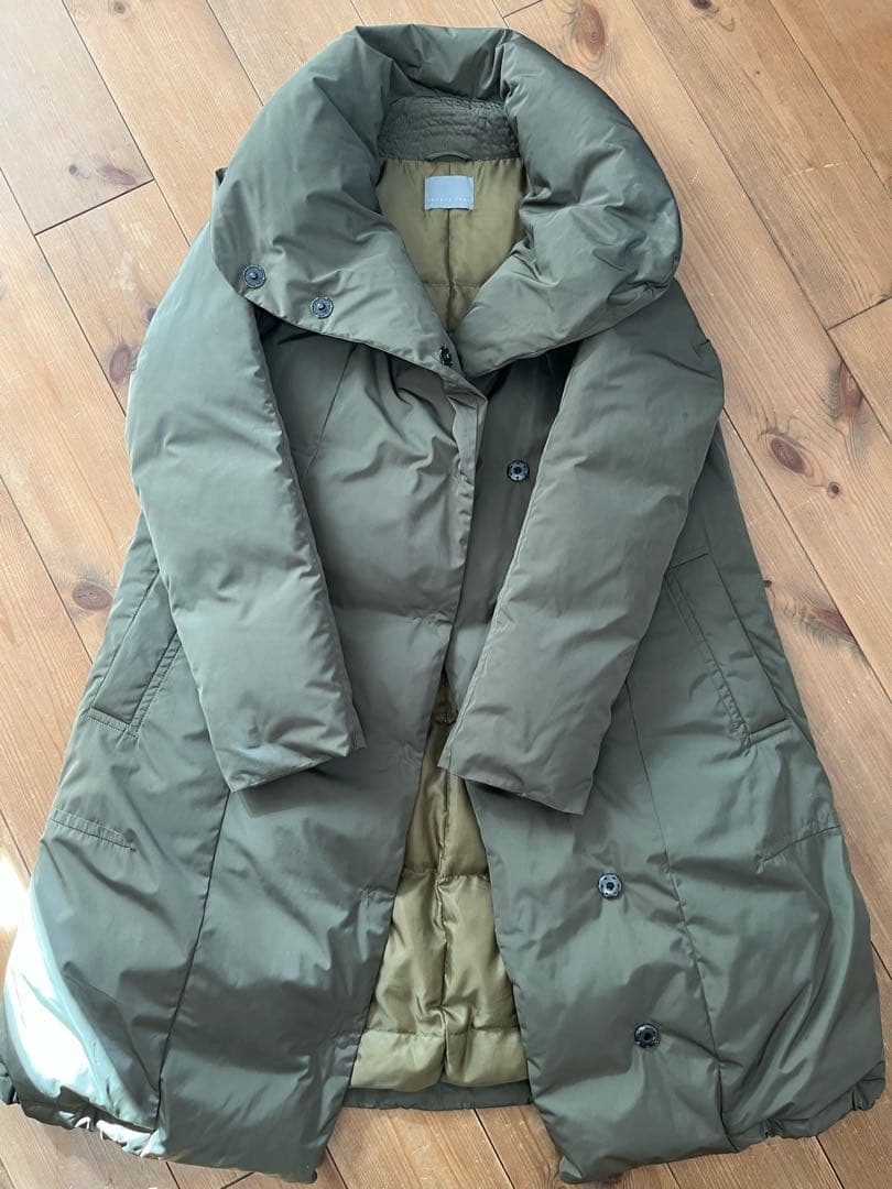 theory luxe オリーブ ダウンジャケット ロング丈