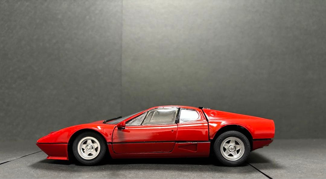 素人製作】マルイ フェラーリ512BB 1/24プラモデル完成品 - メルカリ