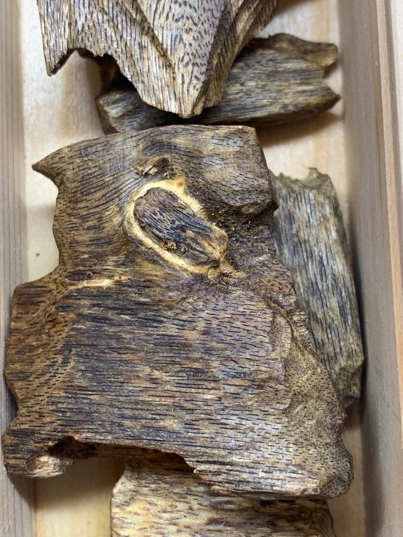 極上伽羅 沈香 香木 白伽羅：重さ:50g