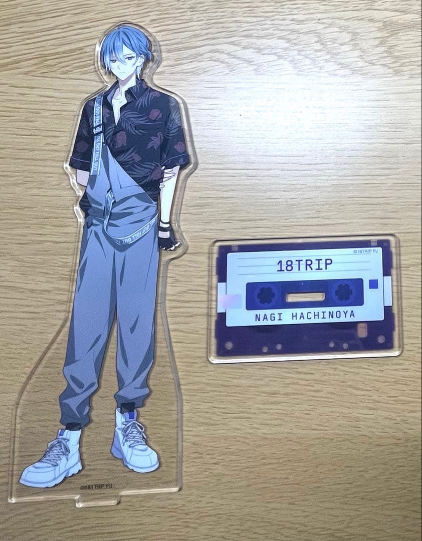 エイトリ 蜂乃屋凪 アクスタ - メルカリ