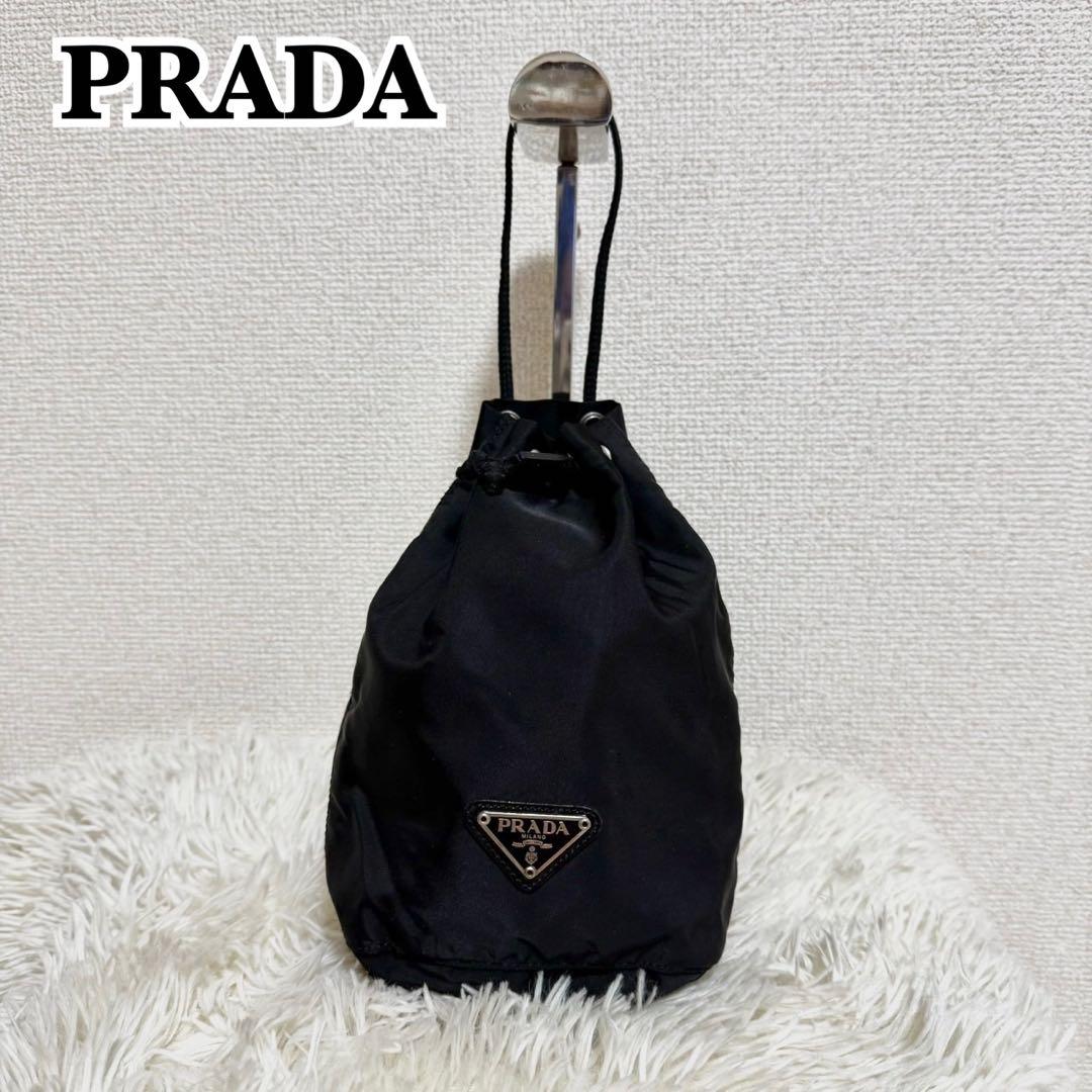 PRADA　アクセサリーポーチ　ブラック　ナイロン 巾着