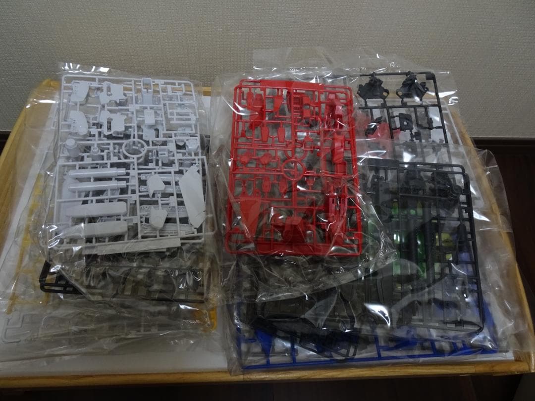 希少品】Sガンダム(スペリオルガンダム) (0113932) バンダイ未開封