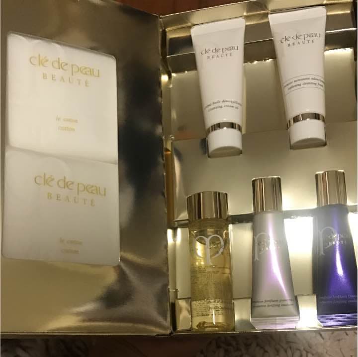 クレドポーボーテ