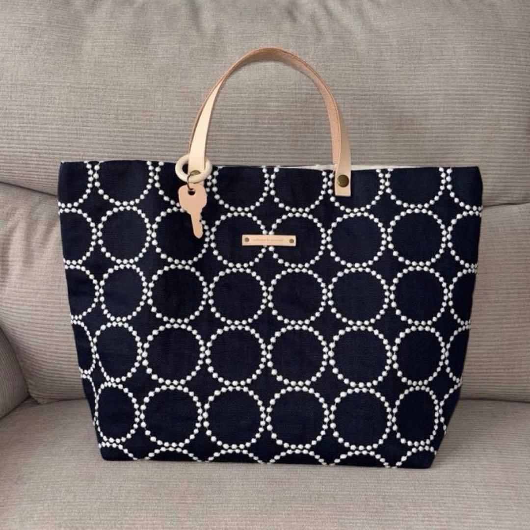 新品未使用 ミナペルホネン tambourine ネイビー トートバッグ 大きめ