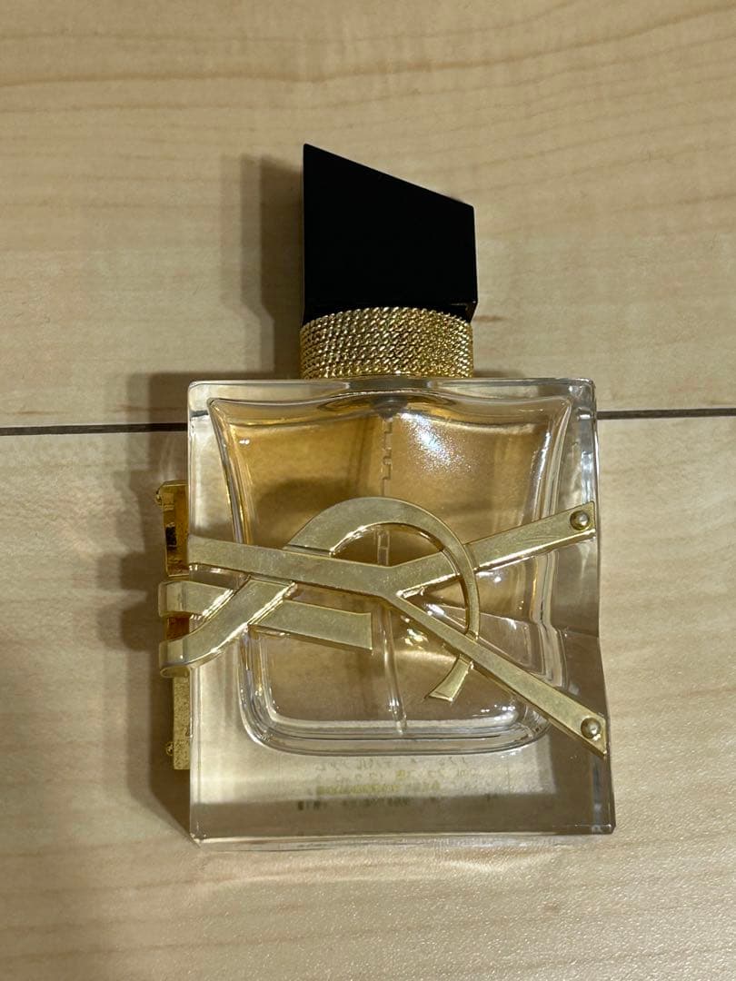 Yves Saint Laurent 女性用香水