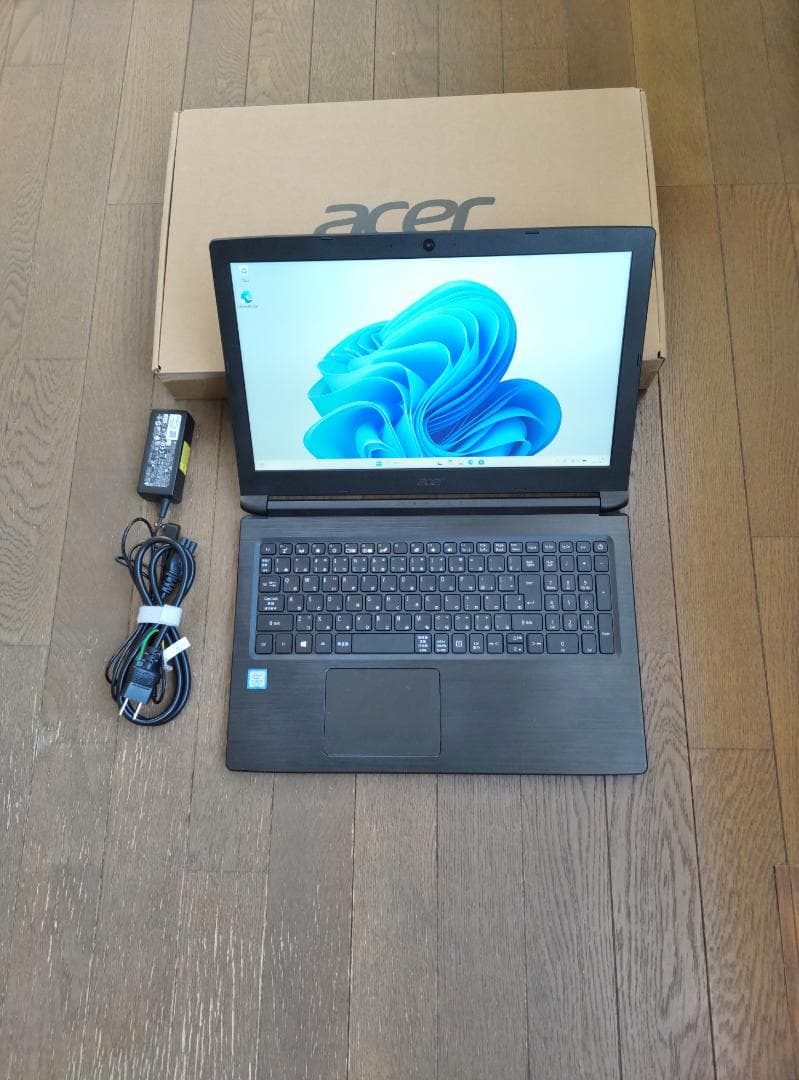 美品 Win11 office2019 メモリ8GB　M.2 256GB