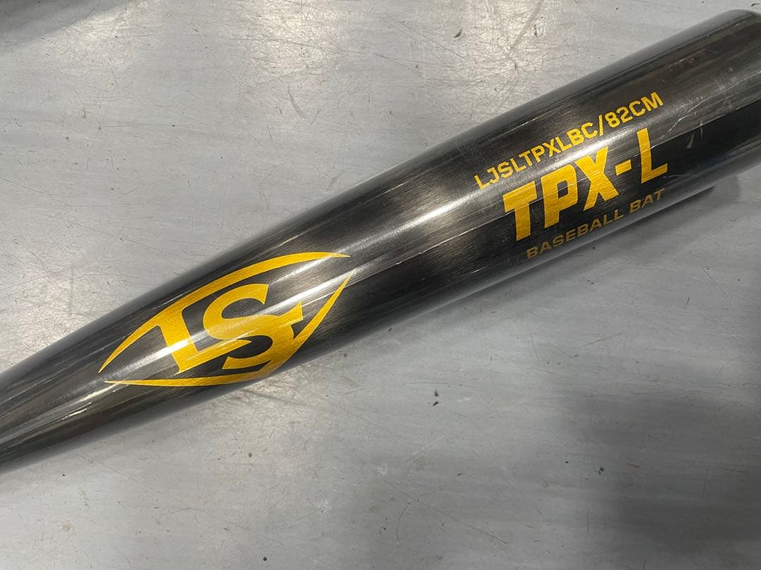 Louisville Slugger TPX-L 82cm 中学生用バット