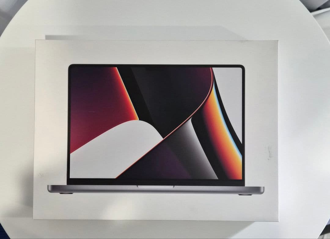 Apple MacBook Pro M1 14インチ 10コア　32GB 2TB