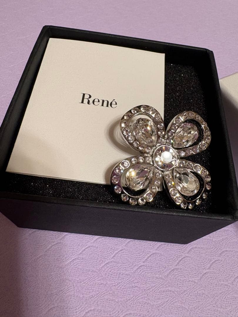 Rene ブローチ アクセサリー FOXEY・Rene買取販売 マカロンブティック