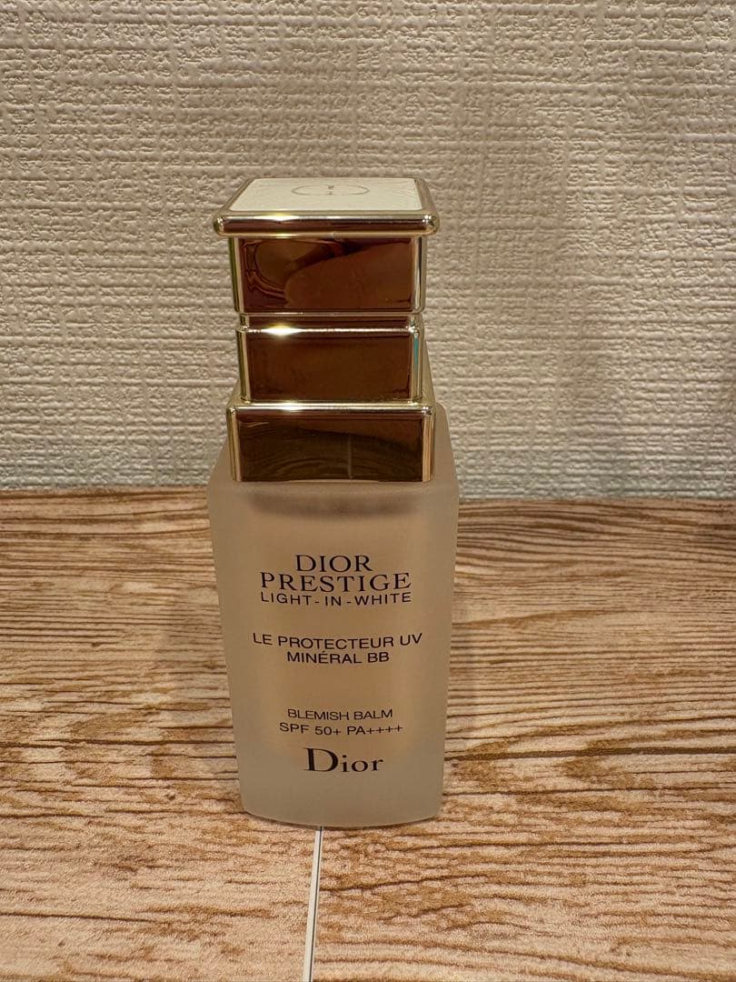 ディオール プレステージ ホワイトルプロテクターBBクリーム 00 30ml DIOR PRESTIGE ディオール プレステージ ホワイト ル プロテクター UV