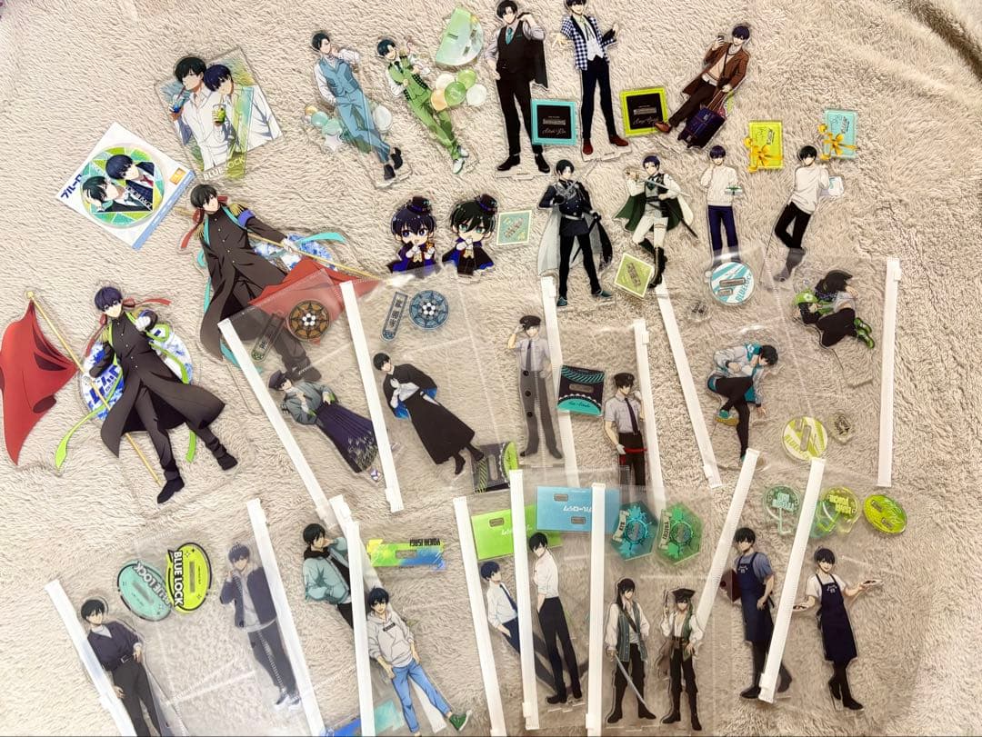 個別売り相談用　ブルーロック　アクスタ　潔世一　糸師凛 Amazon.co.jp: ブルーロック アクリルスタンド アクスタ 潔世一 糸師凛