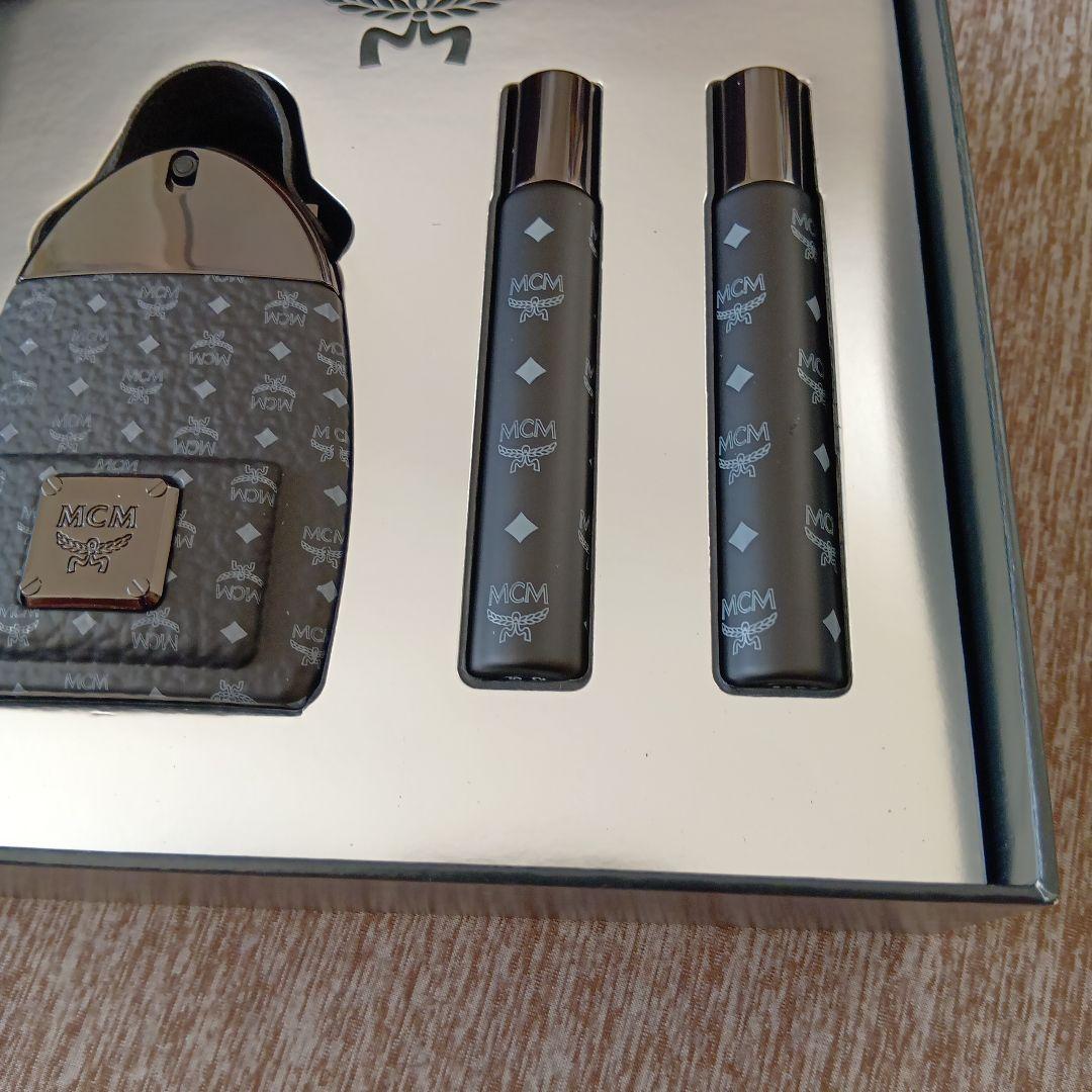 MCM オニキス　ホリデー