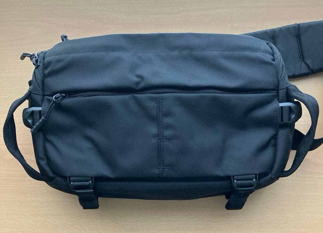 5.11 Tactical LVC8 SLING PACK ブラック