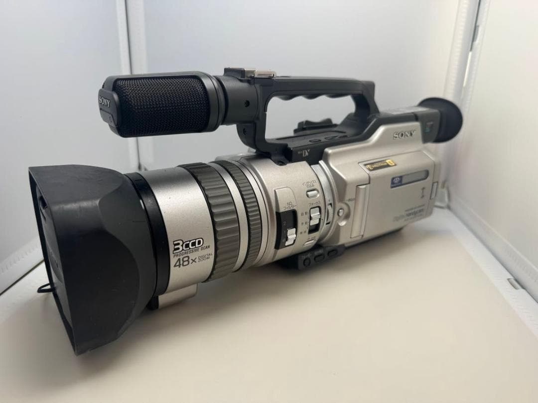 SONY ソニー ビデオカメラ DCR-VX2000 通電可能　ジャンク品1