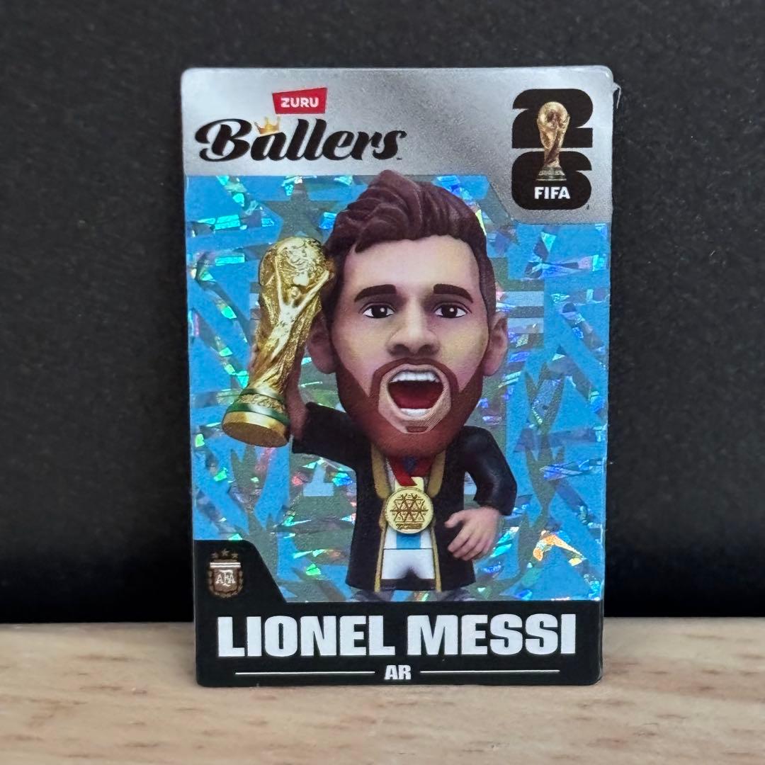 スーパーレア】リオネル・メッシ ZURU FIFA BALLERS 10番 - メルカリ