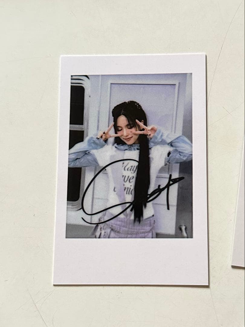 TWICE yizhiyu 上海サイン会当選者限定ポラ風トレカ　2.0 ミナ TWICE yizhiyu 上海サイン会当選者限定ポラ風トレカ 2.0 ナ