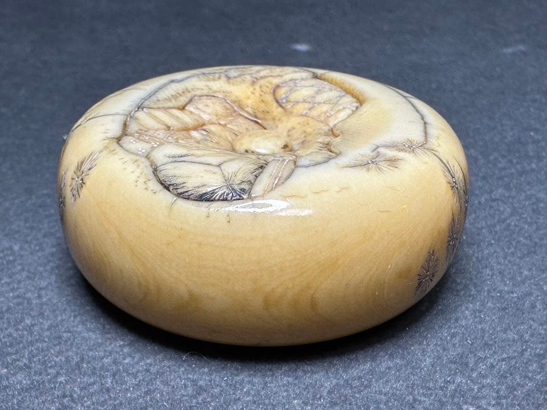 極上 根付 饅頭 天然素材 アンティーク 骨董 飾り物 古美術品 置物細密細工