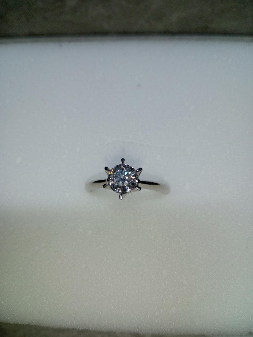 【定価100万円】 大粒ダイヤモンド 0.59ct プラチナダイヤモンドリング