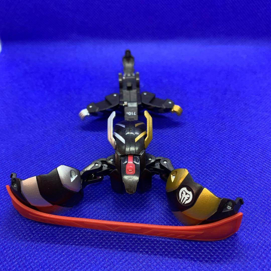 爆丸【押プレス(オスプレス)】カード付き。 - メルカリ