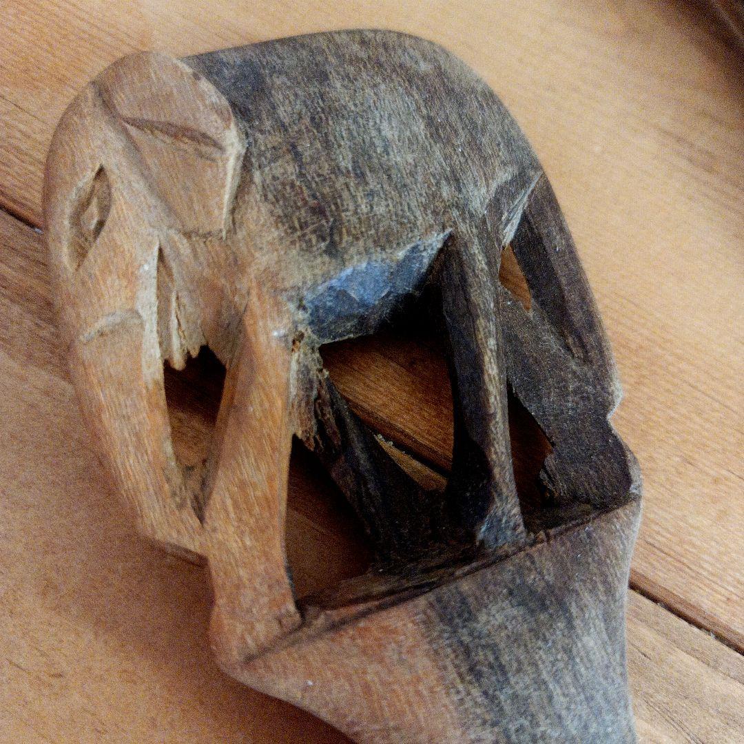 アフリカ民芸】手彫りの木製フォーク・スプーン ゾウの柄 フォーク