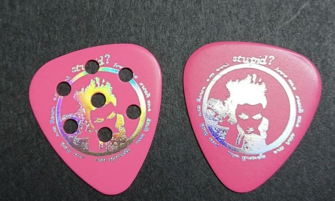 新品】hide FERNANDES ピック（穴あき、穴無し 各1枚） - メルカリ