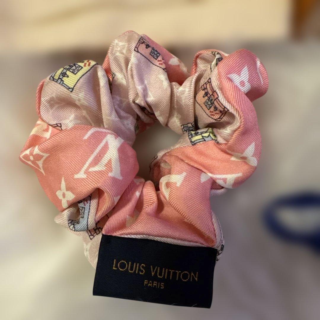 Louis Vuitton ヘアシュシュ ピンク