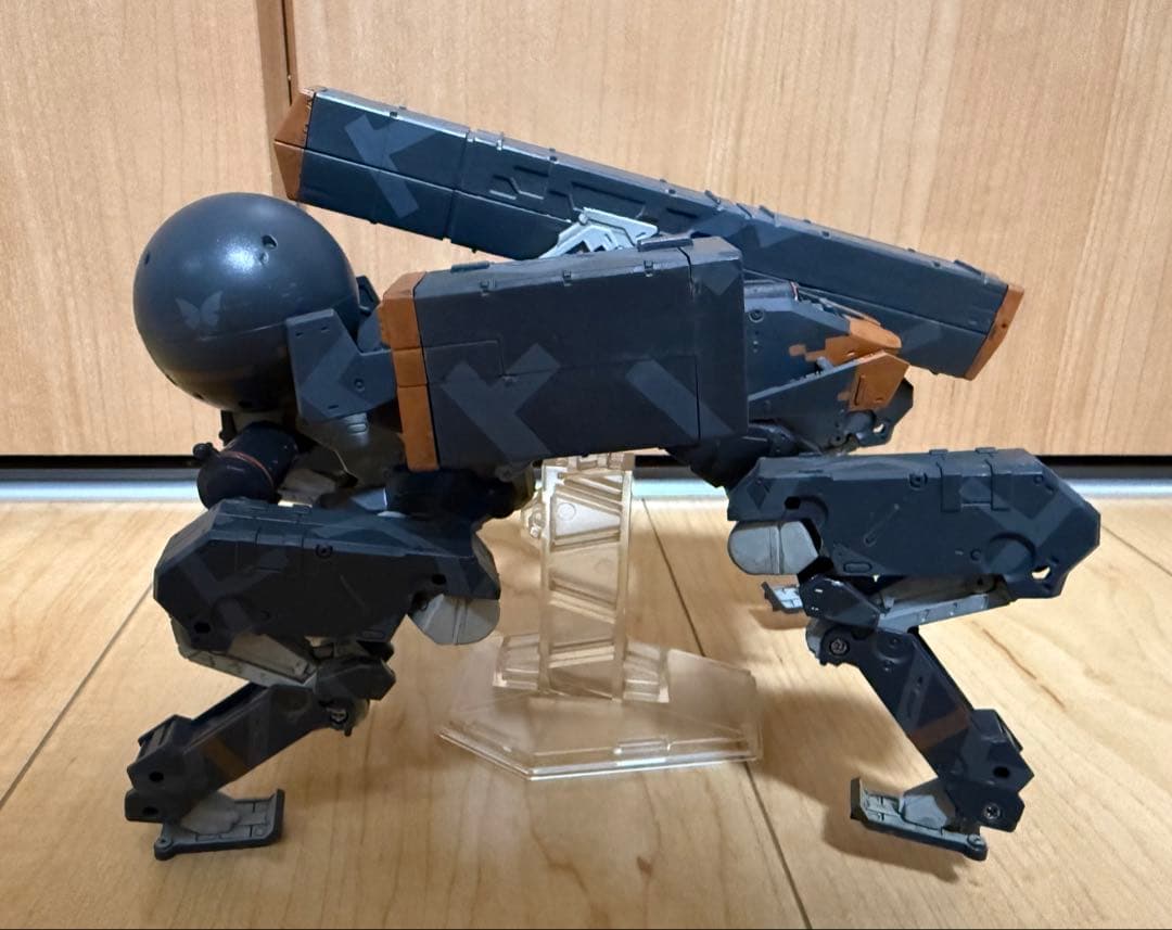 PLAY ARTS改 メタルギアソリッド ピースウォーカー バシリスク