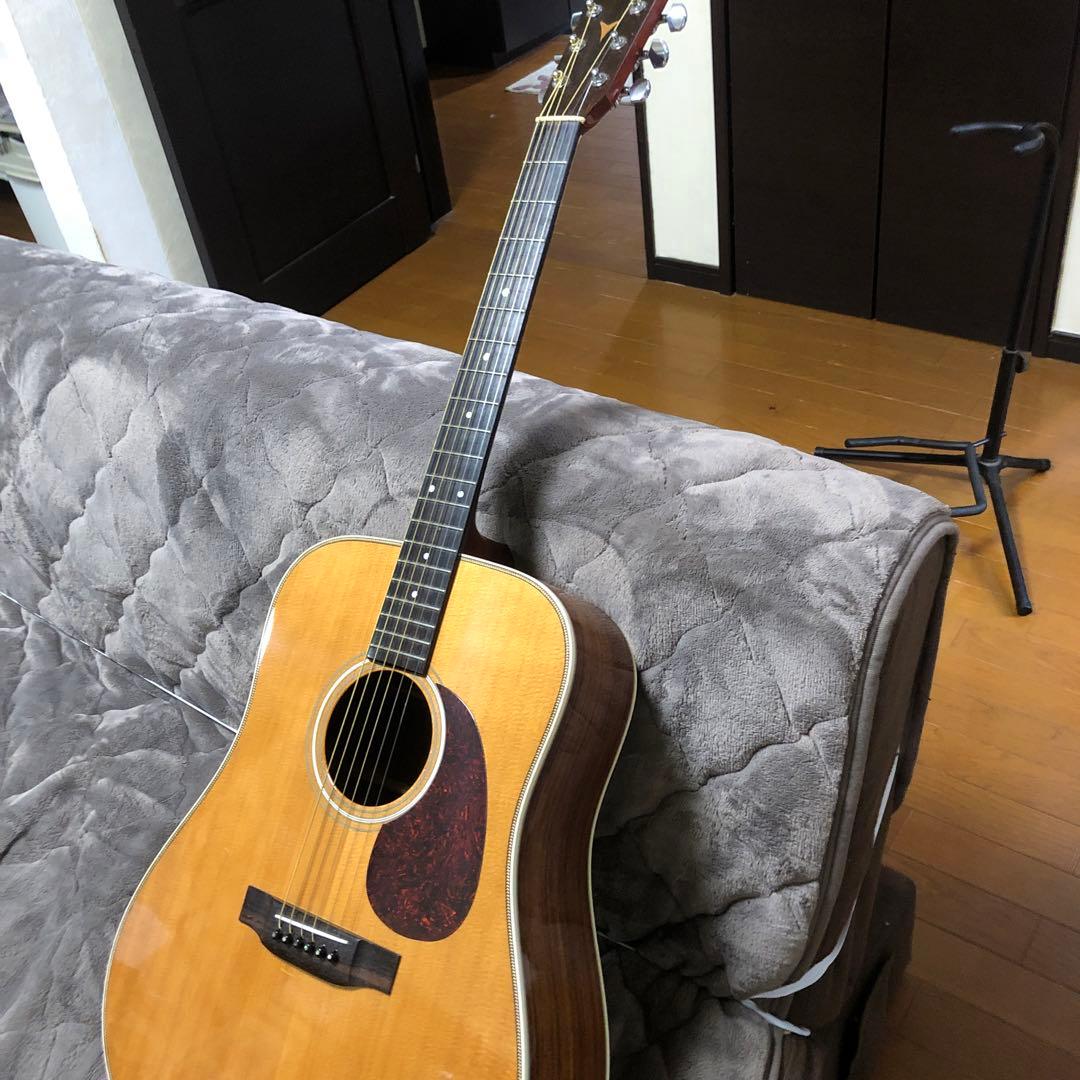 2009年製kヤイリYWー５００Ｒの出品です。