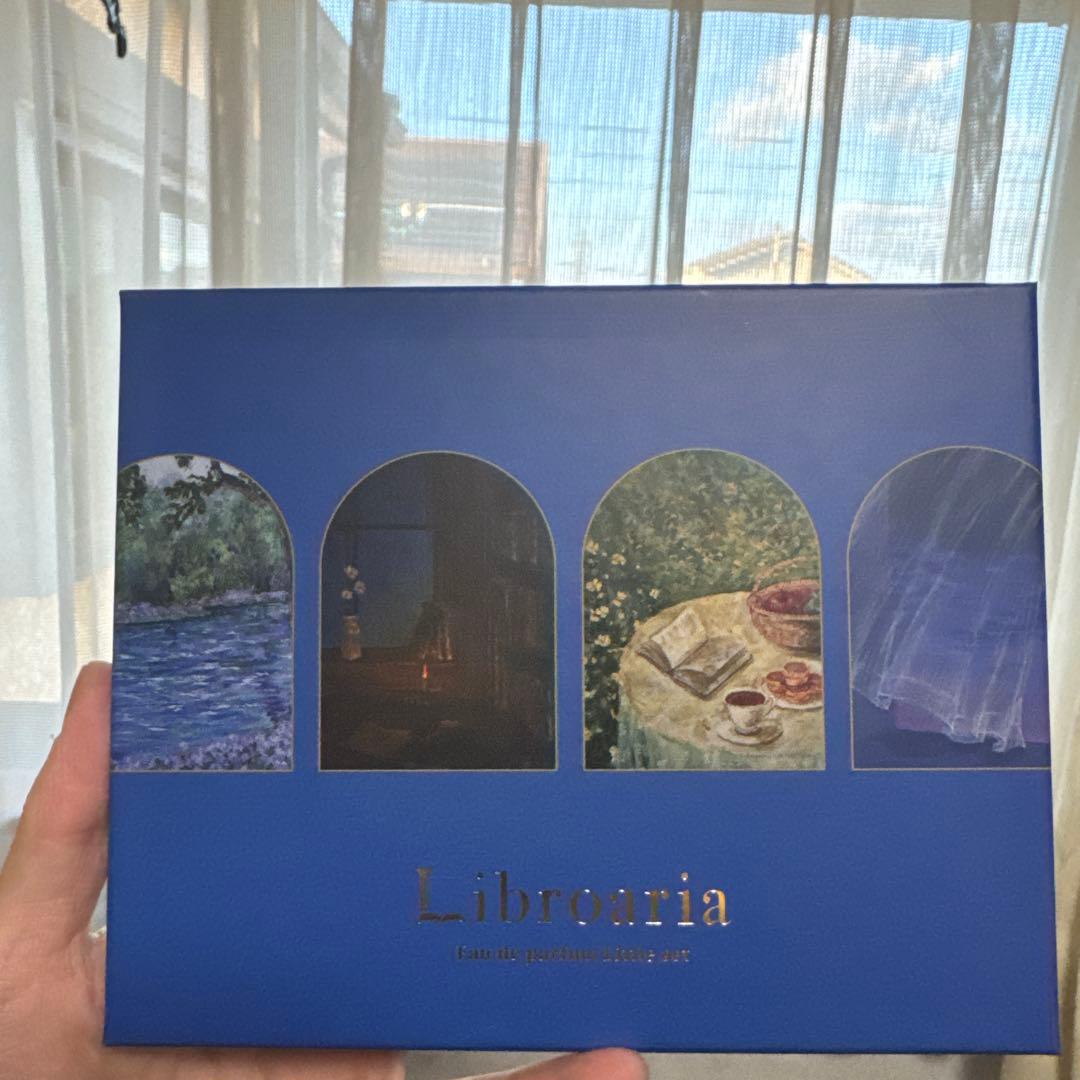 libroaria リブロアリア　秘密の書斎・月夜の詩集・飴色の文学・湖畔の画集