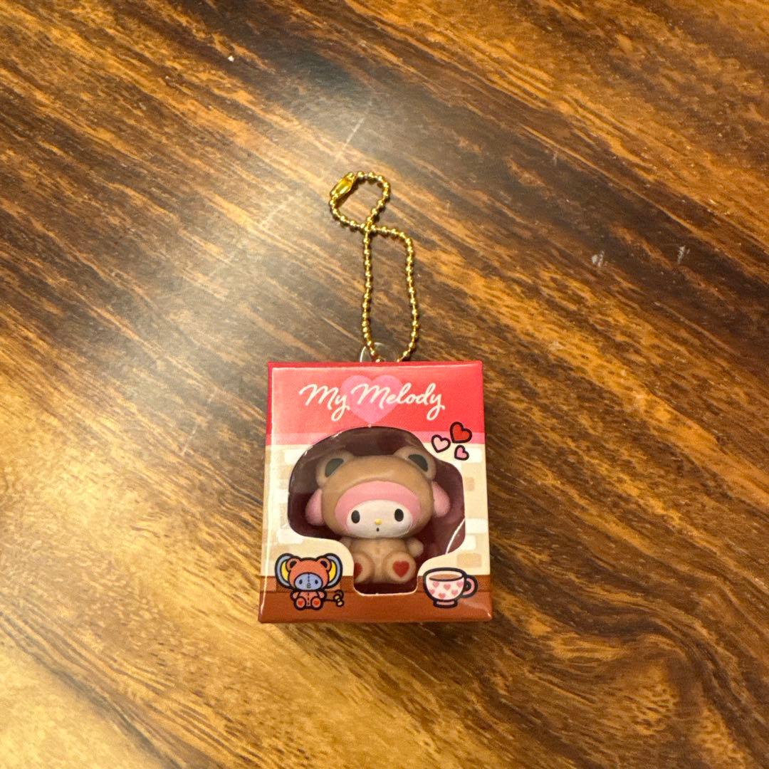 My Melody カプセルトイ キーホルダー付き - メルカリ