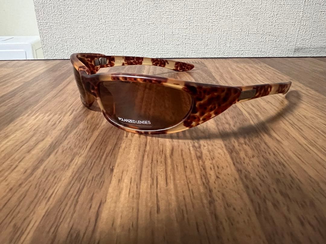 長渕剛 BLACKFLYS サングラス THE FLY トートイズ - メルカリ