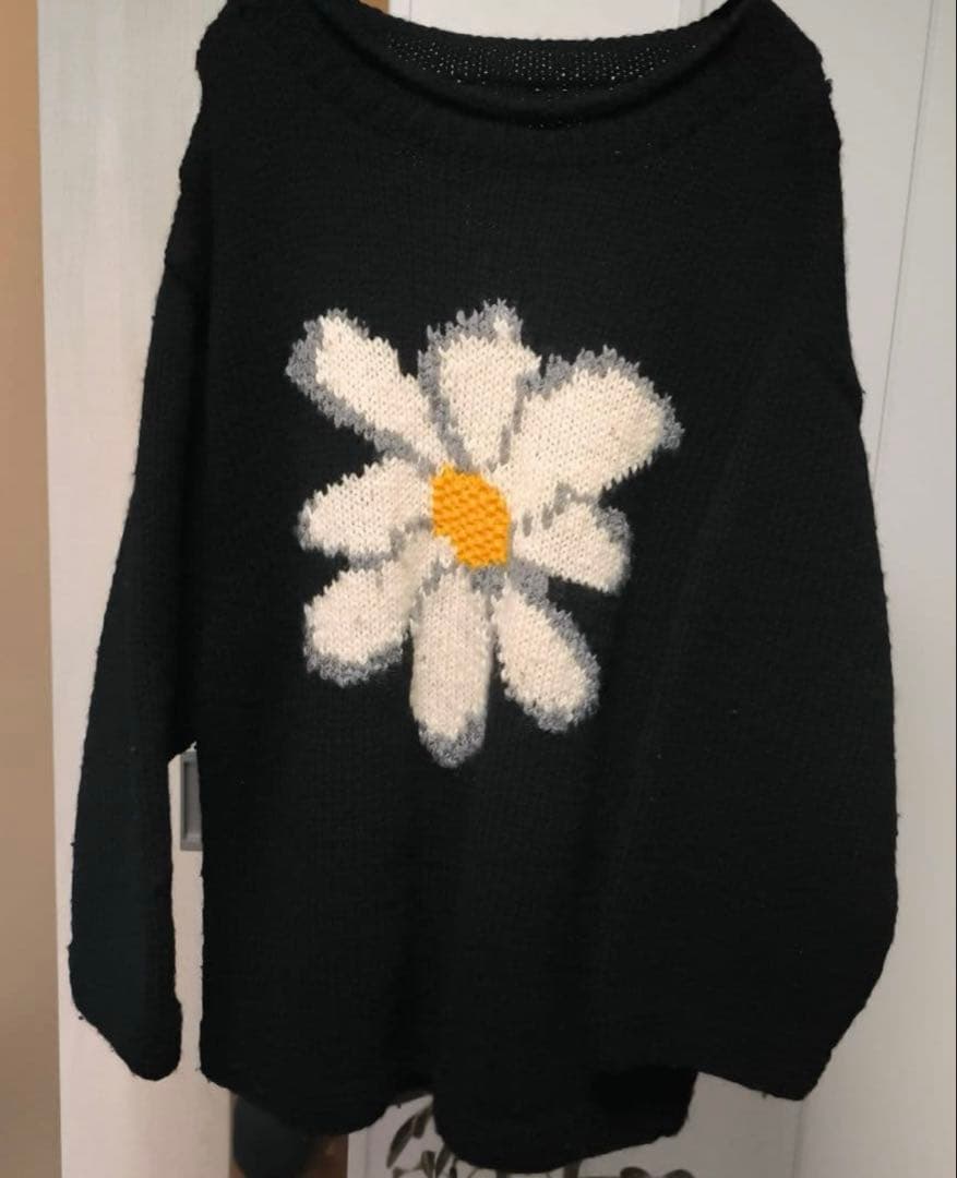 マクマホンニッティングミルズ ロールニット 花柄 - メルカリ