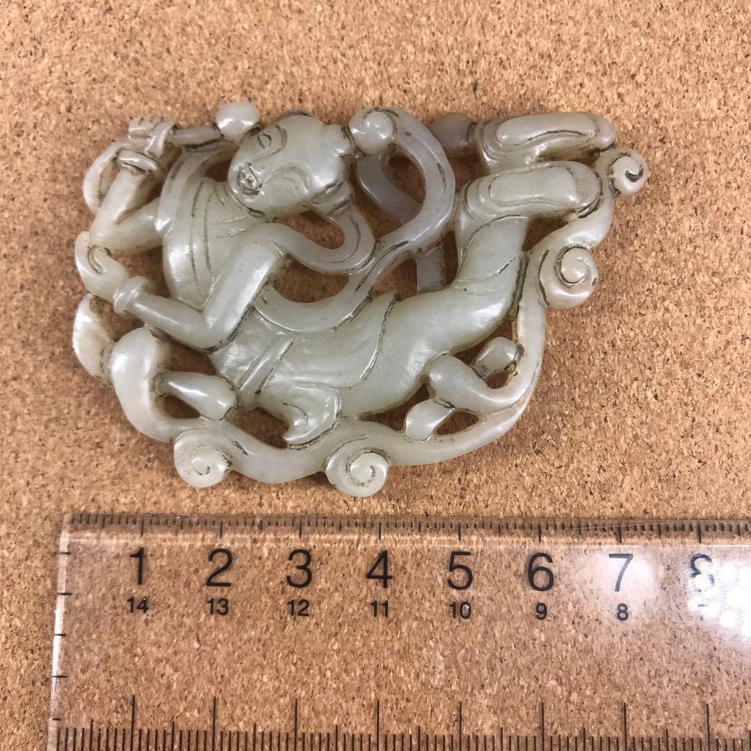 古玉石　≪飛天≫の彫刻　整理番号：AT134