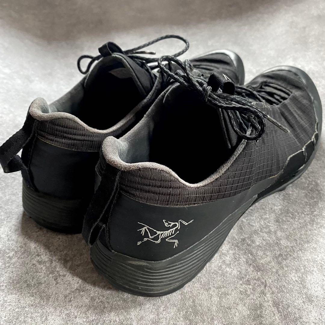 アークテリクス コンシール KONSEAL FL 28cm テック シティ アークテリクス コンシール KONSEAL FL 28cm テック シティ - メルカリ